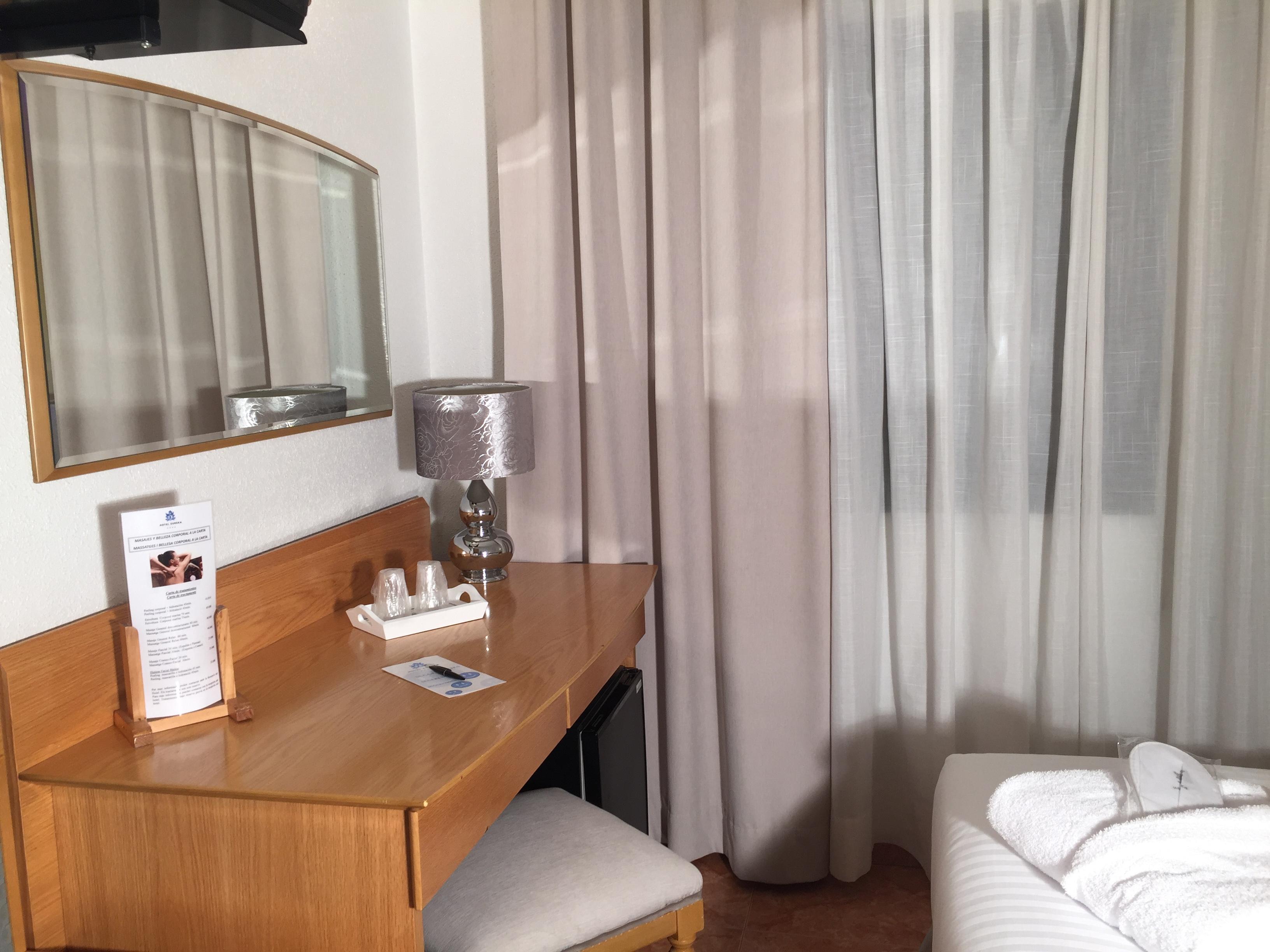 Yomo Eureka Hotel Андора ла Веля Екстериор снимка
