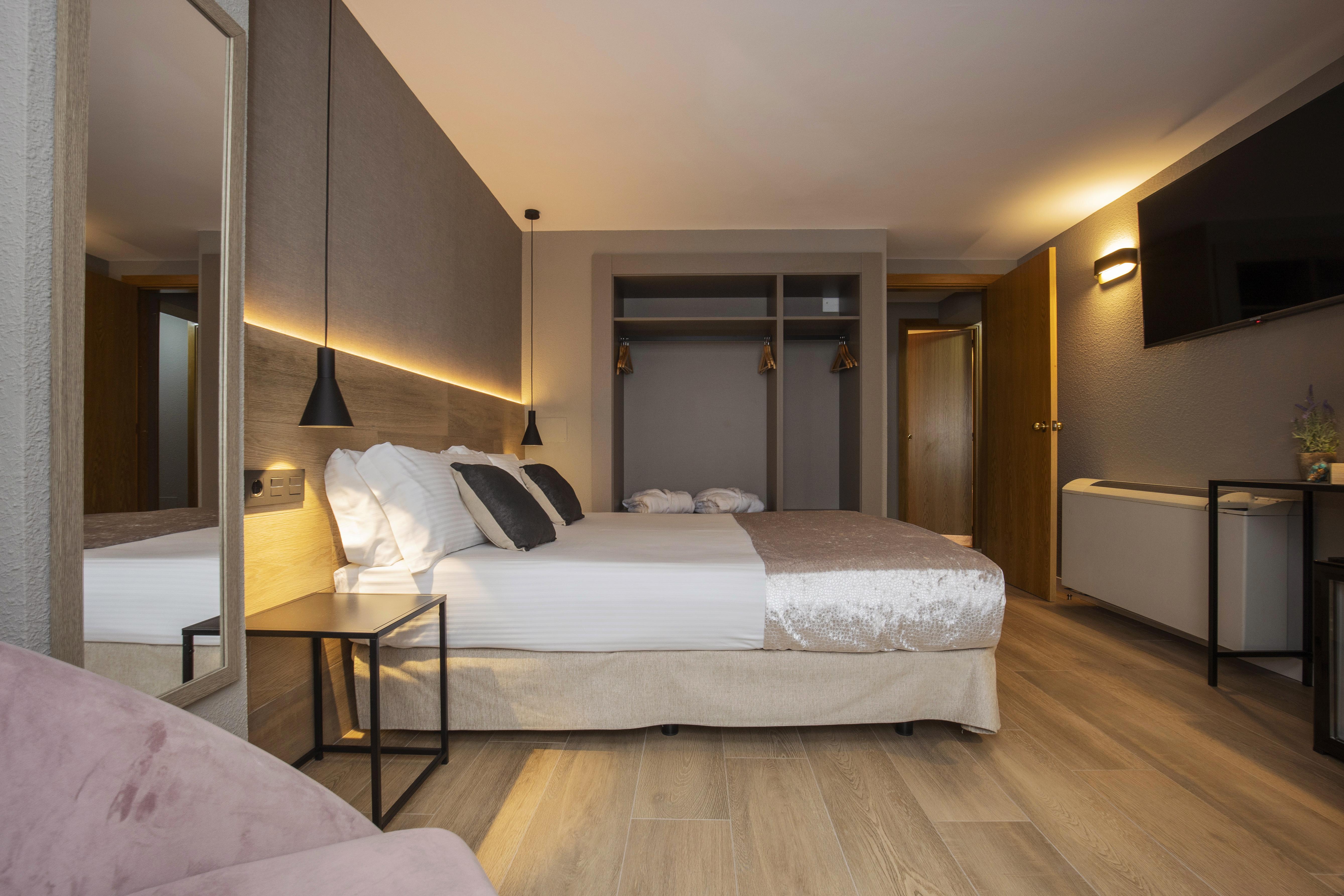 Yomo Eureka Hotel Андора ла Веля Екстериор снимка