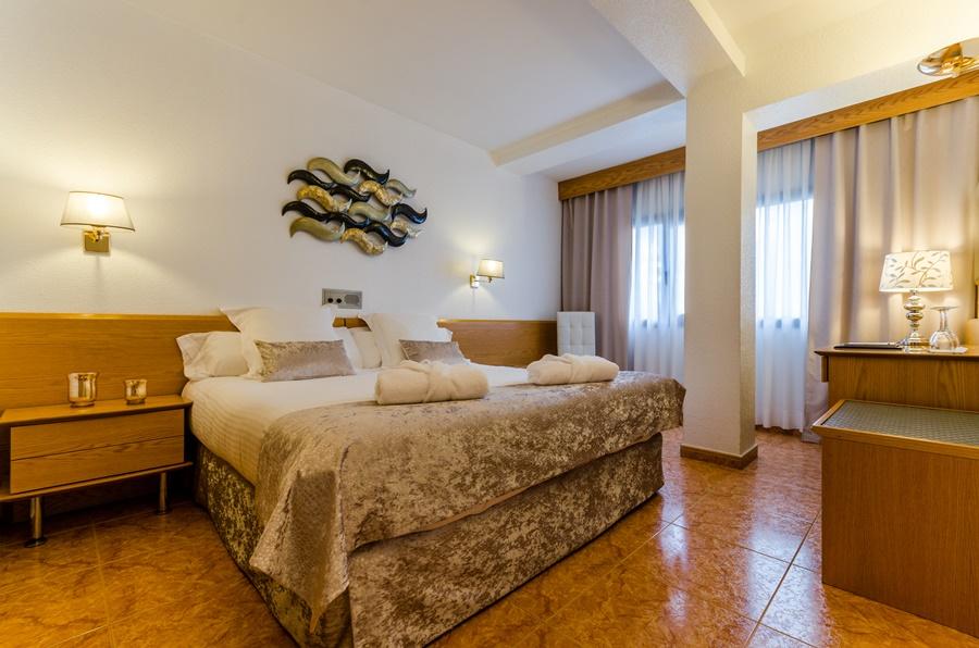 Yomo Eureka Hotel Андора ла Веля Екстериор снимка