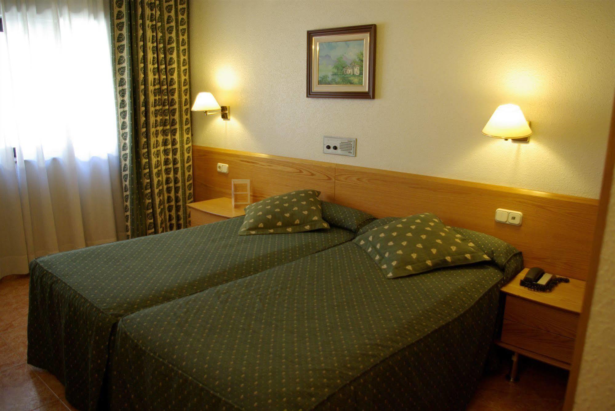 Yomo Eureka Hotel Андора ла Веля Екстериор снимка