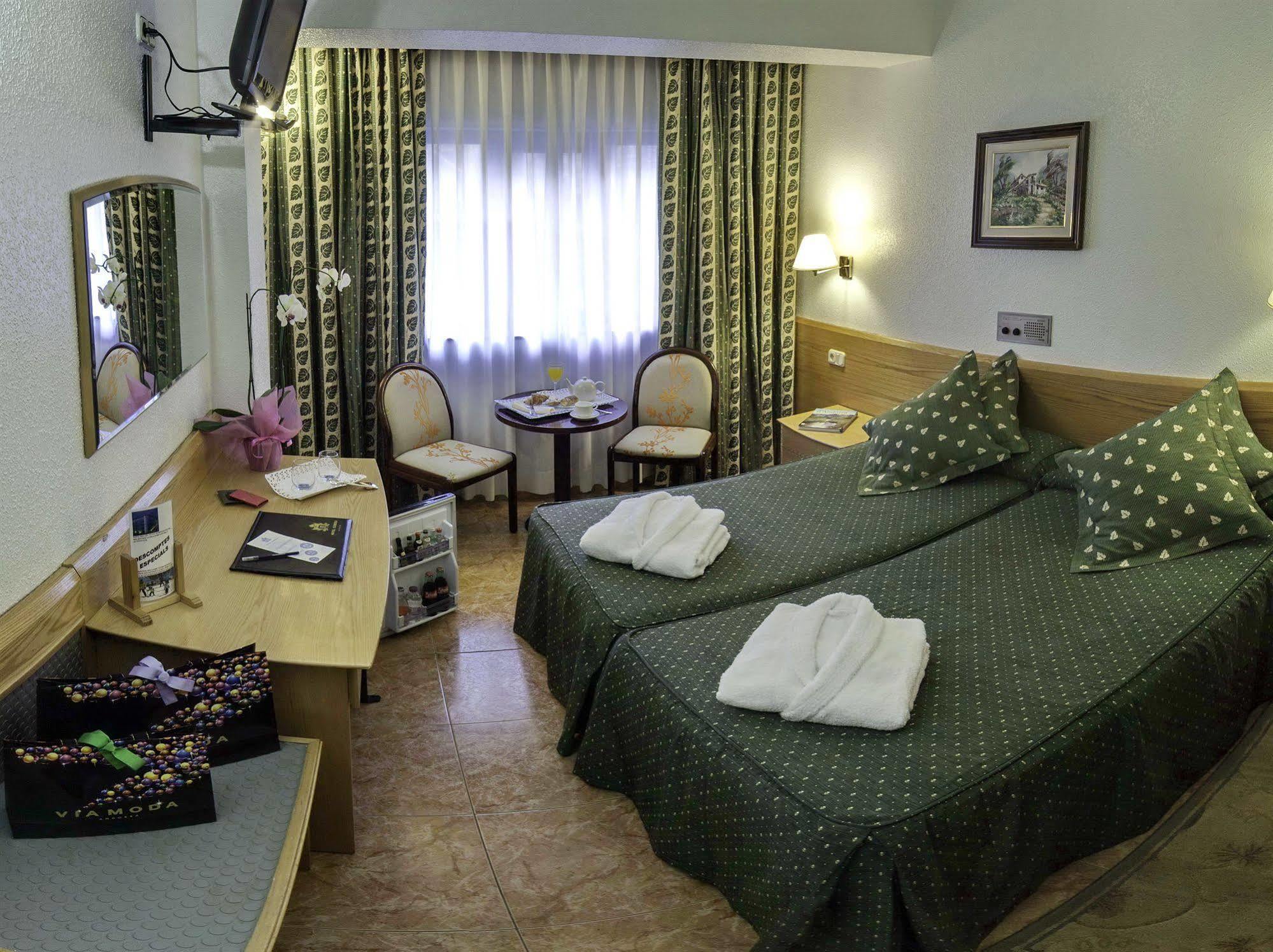 Yomo Eureka Hotel Андора ла Веля Екстериор снимка